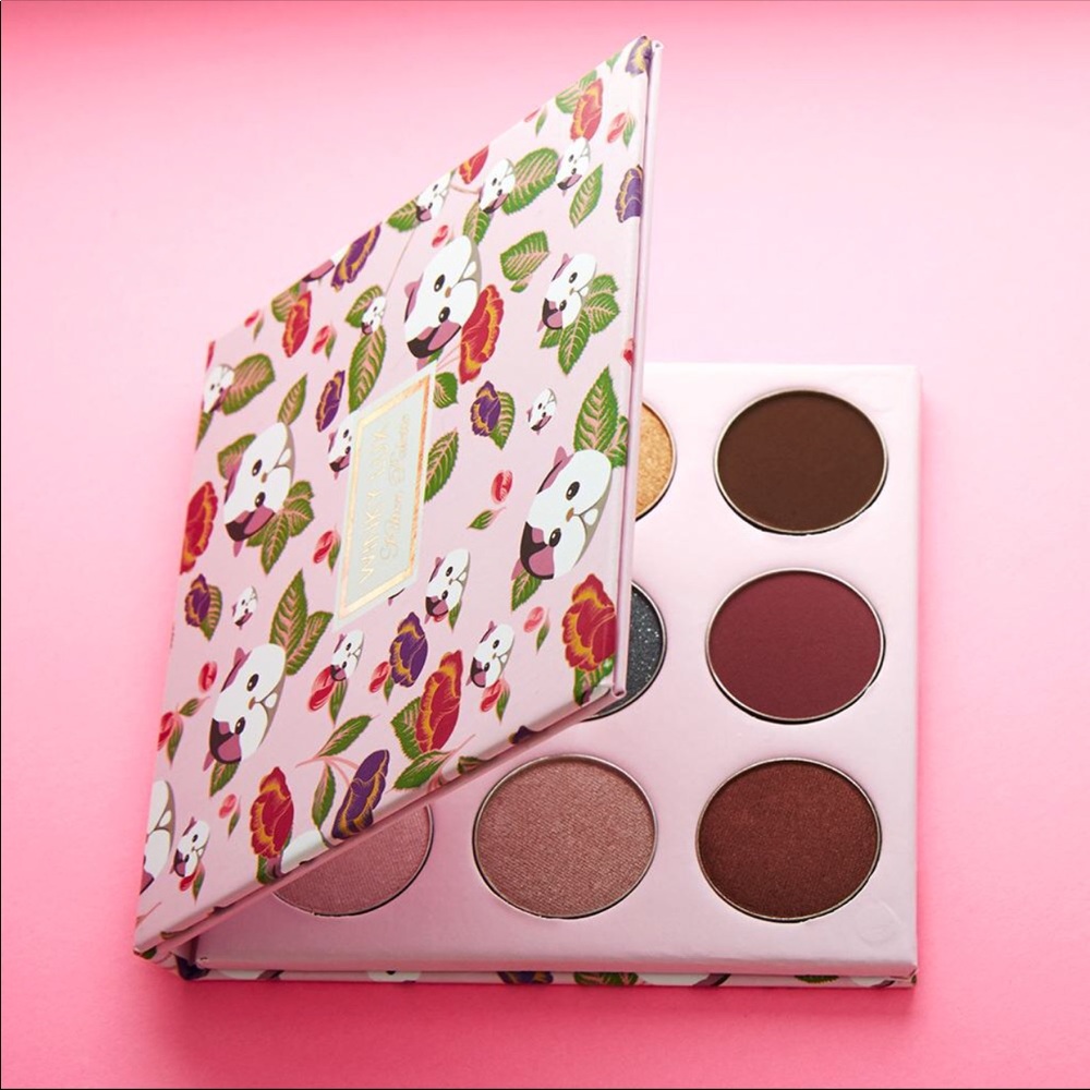 Winky Lux Kitten Eyeshadow palette